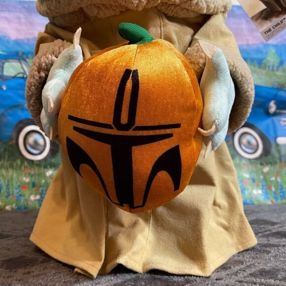 Disney The Child Halloween Greeter plush NWT - Picture 3 of 12